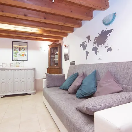 Cozy Central Apartment Venedig
