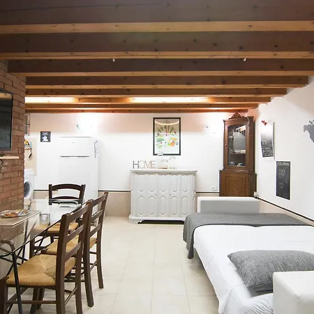 Cozy Central Apartment Venedig